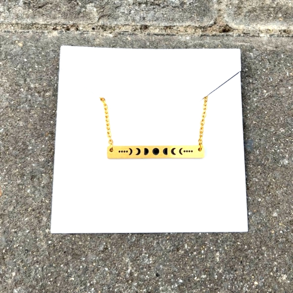 18k Gold Plated Stainless Steel Moon Bar Necklace Gold - Picture 3 of 5